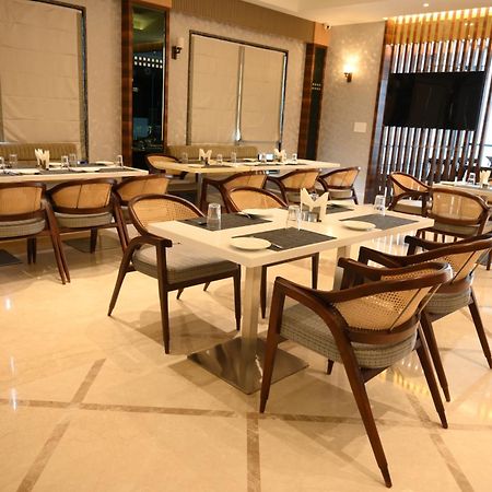 The Mudra Hotel Varanasi Exterior photo