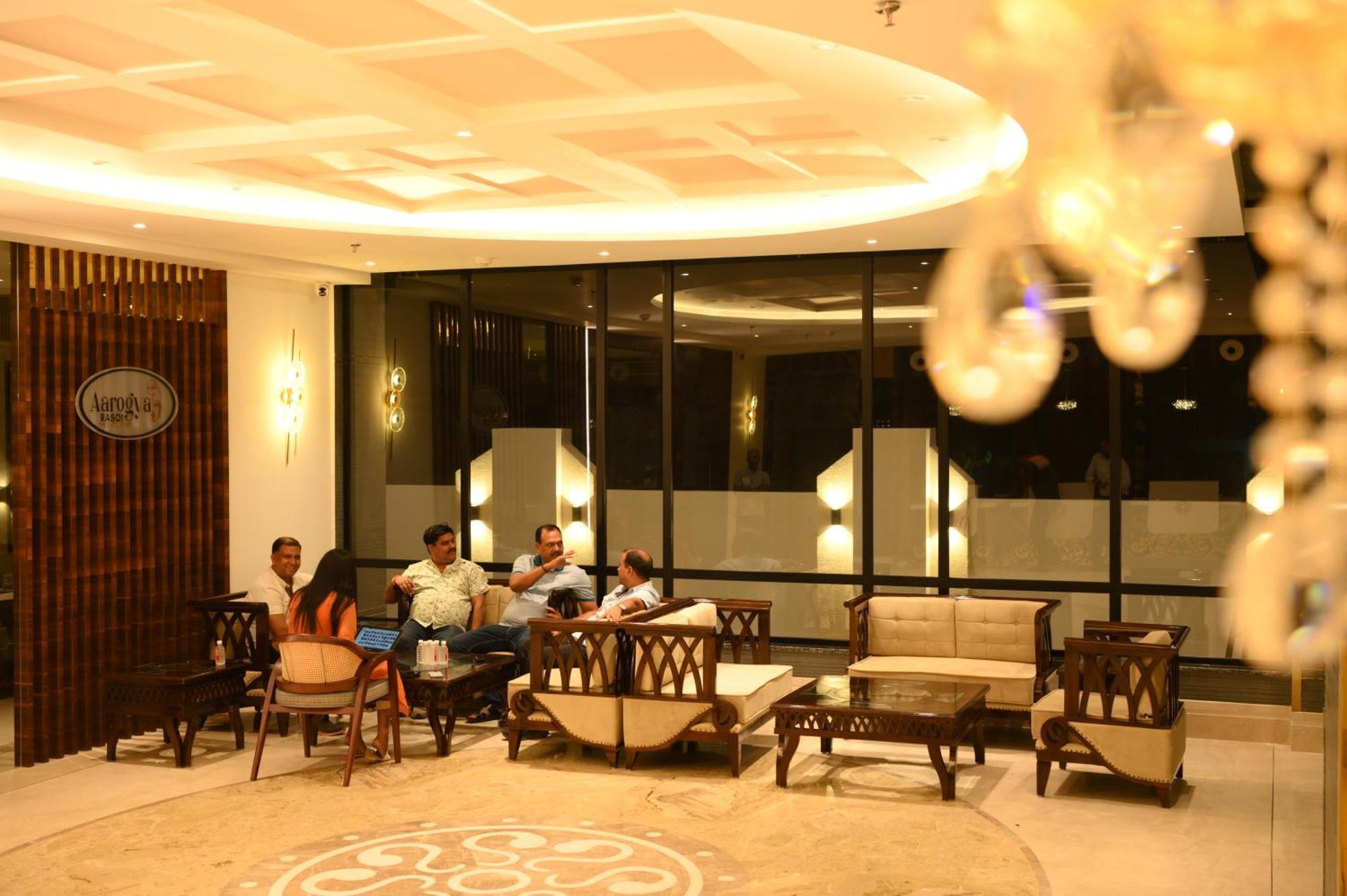 The Mudra Hotel Varanasi Exterior photo
